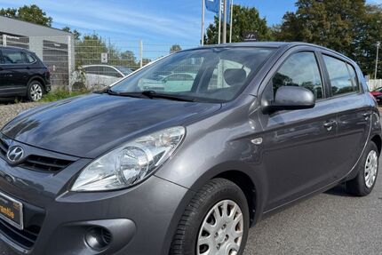 Hyundai i20 90.000 km 5.490 € Datteln 45711