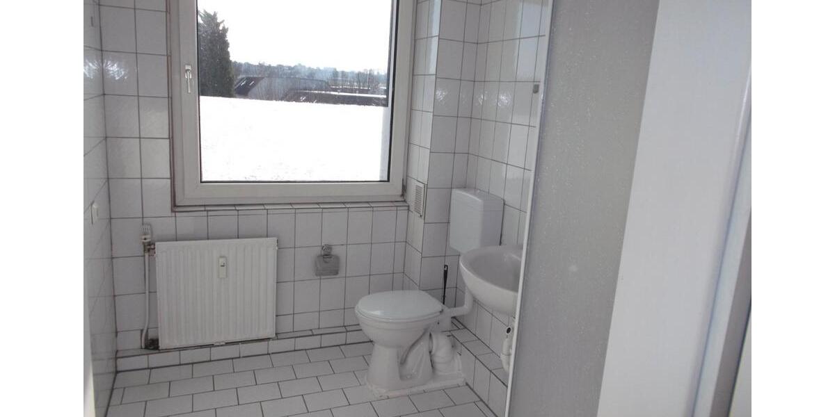 Dachgeschoßwohnung Bochum Höntrop - 2 Zimmer, 45 m&sup2;, 360&euro; | Angebot:26033783