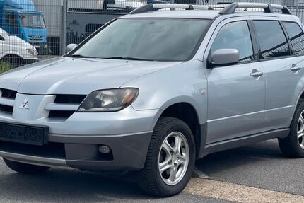 Mitsubishi Outlander 206.000 km 2.650 &euro; Wuppertal 42389