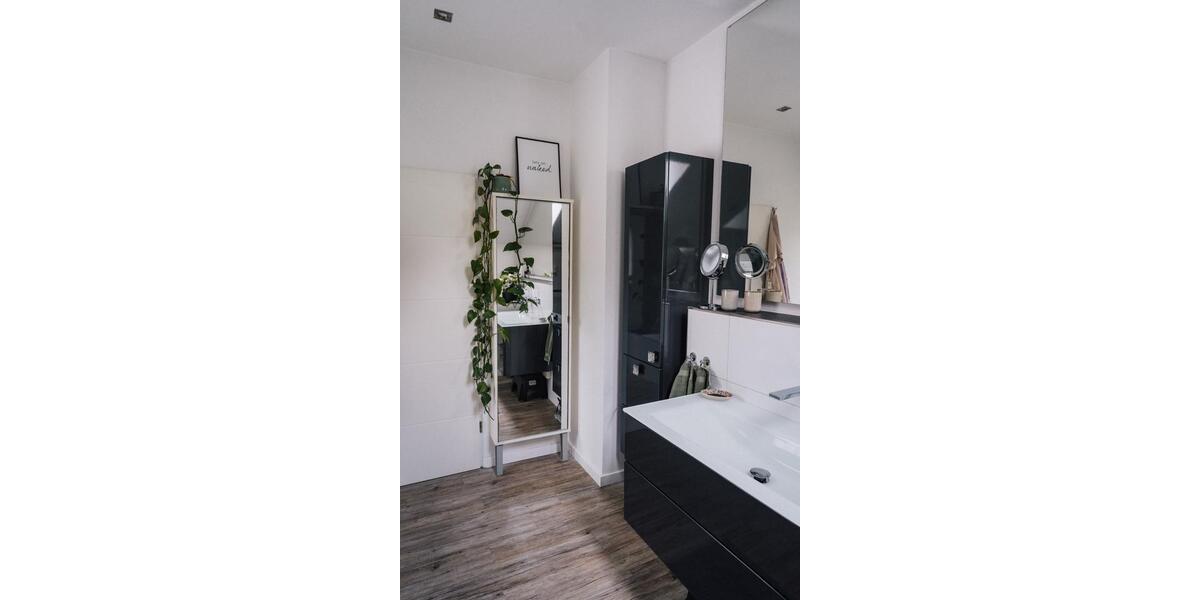 Dachgeschoßwohnung Schwerte - 3 Zimmer, 89 m&sup2;, 255.000&euro; | Angebot:27002447