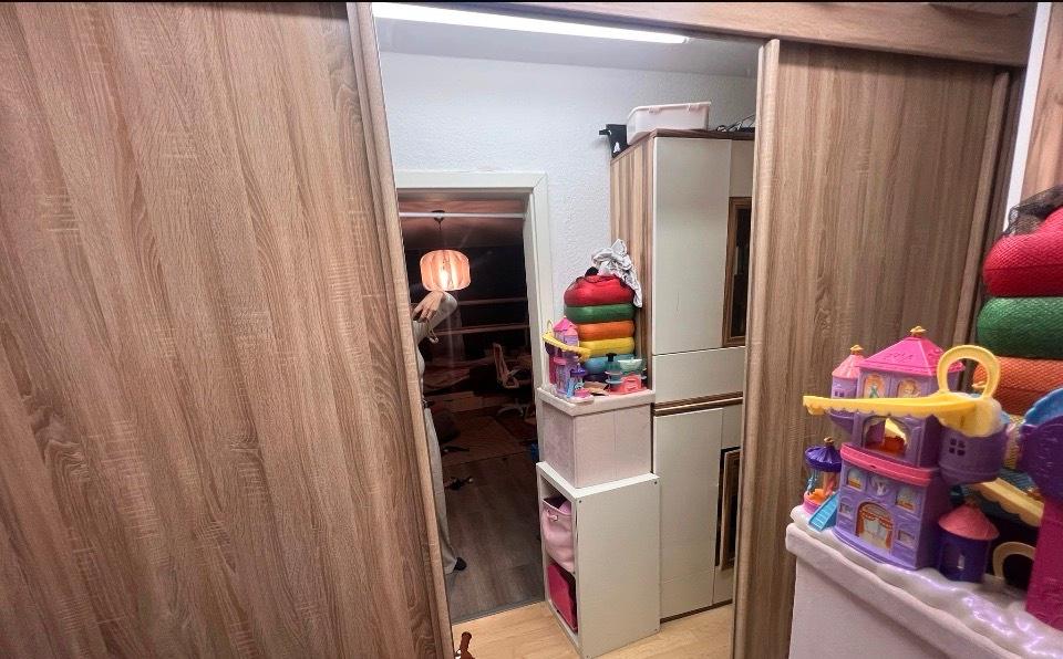 Dachgeschoßwohnung Gelsenkirchen Gelsenkirchen-Mitte - 3 Zimmer, 80 m&sup2;, 500&euro; | Angebot:25656495