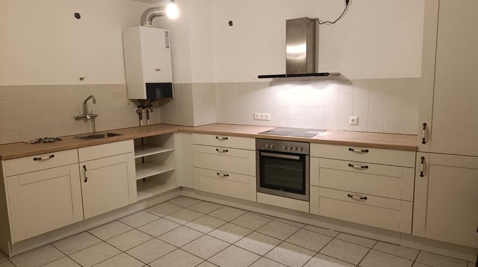 Moderne 2,5 Zimmer Wohnung mit Balkon saniert 2 zimmer