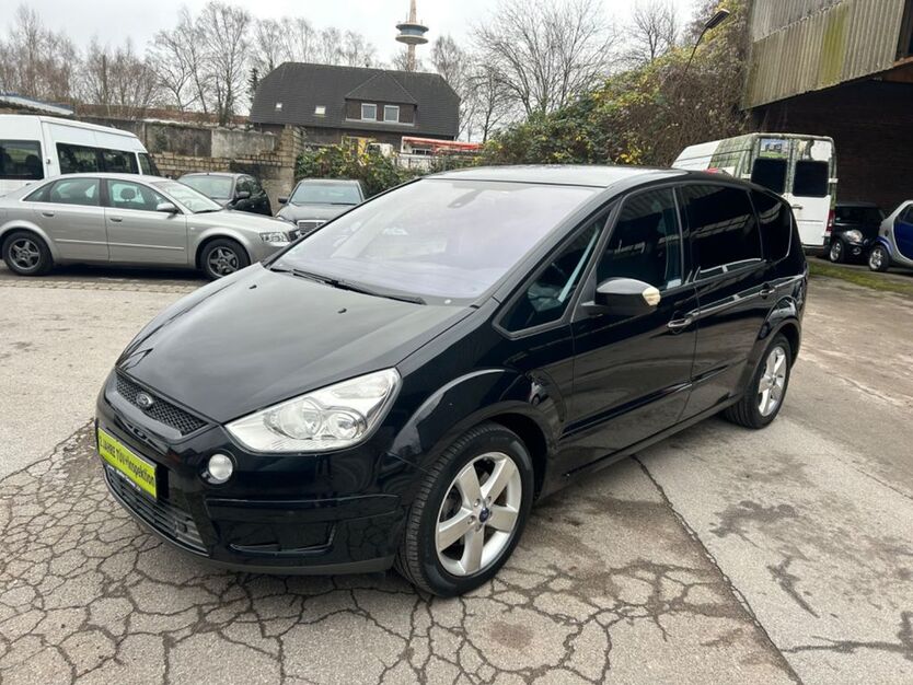 Ford S-Max 138.000 km 4.990 € Essen 45143