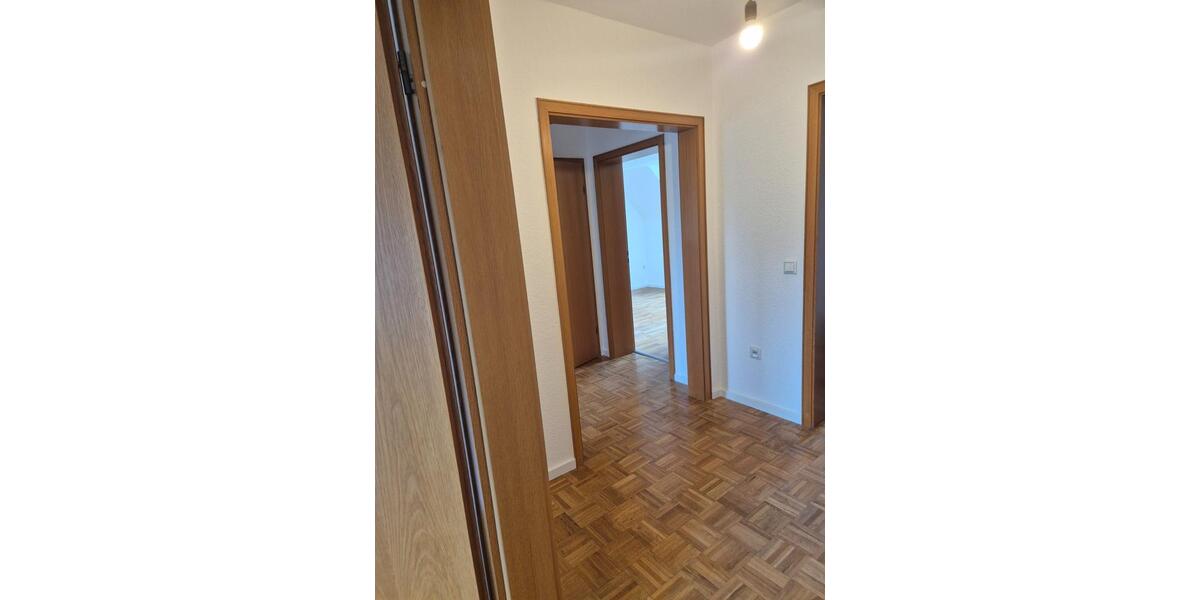 Dachgeschoßwohnung Bochum Bochum-Südwest - 3.5 Zimmer, 61 m&sup2;, 590&euro; | Angebot:25766912