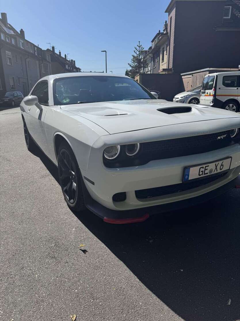 Dodge Challenger 67.000 km 33.900 € Gelsenkirchen 45881