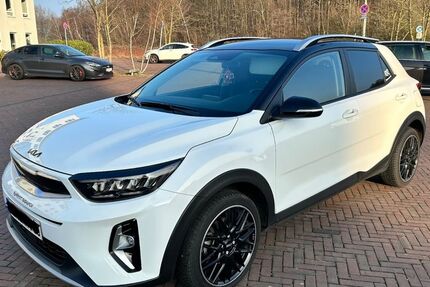 Kia Stonic 50.400 km 13.900 &euro; Herne 44627