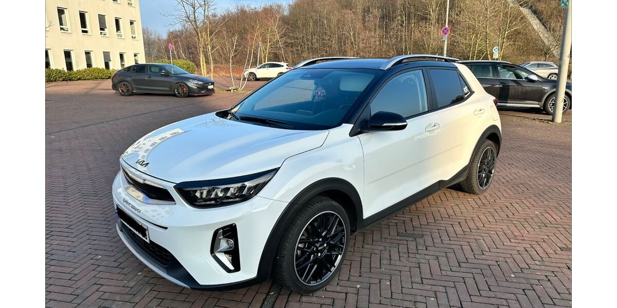 Kia Stonic 50.400 km 13.900 &euro; Herne 44627