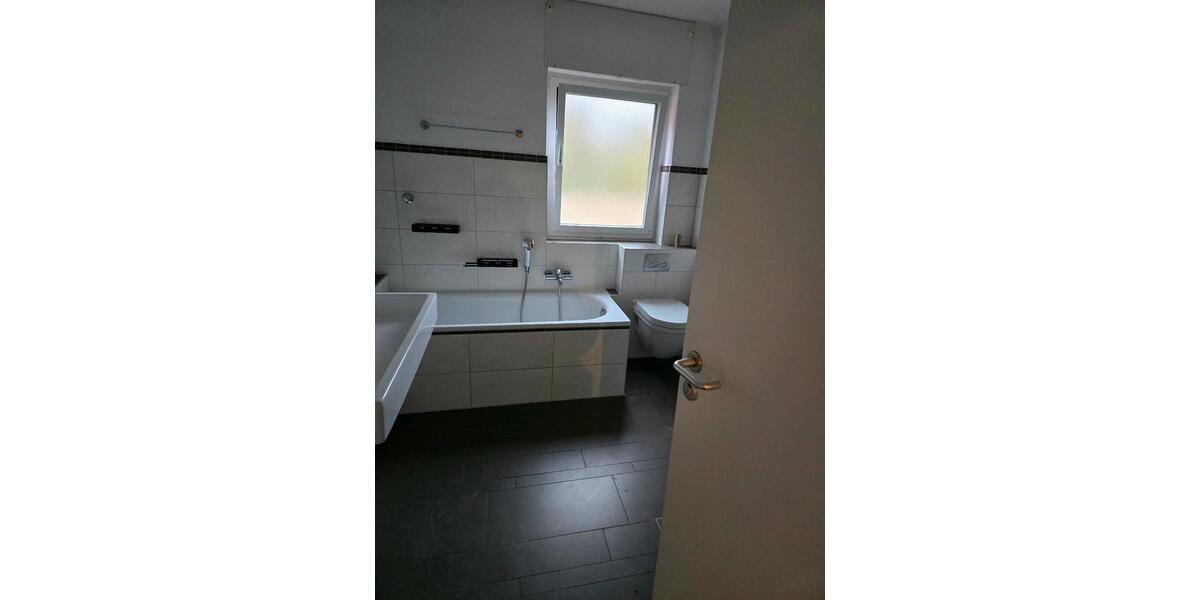 Etagenwohnung Bottrop Feldhausen - 4 Zimmer, 116 m&sup2;, 1.298&euro; | Angebot:25519485