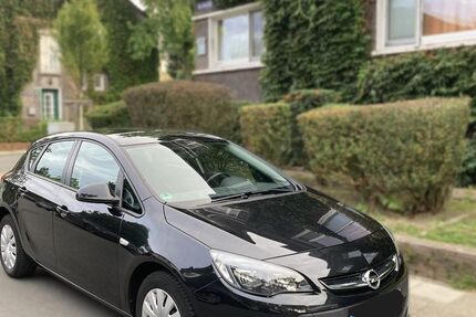 Opel Astra 70.200 km 8.499 € Essen 45149