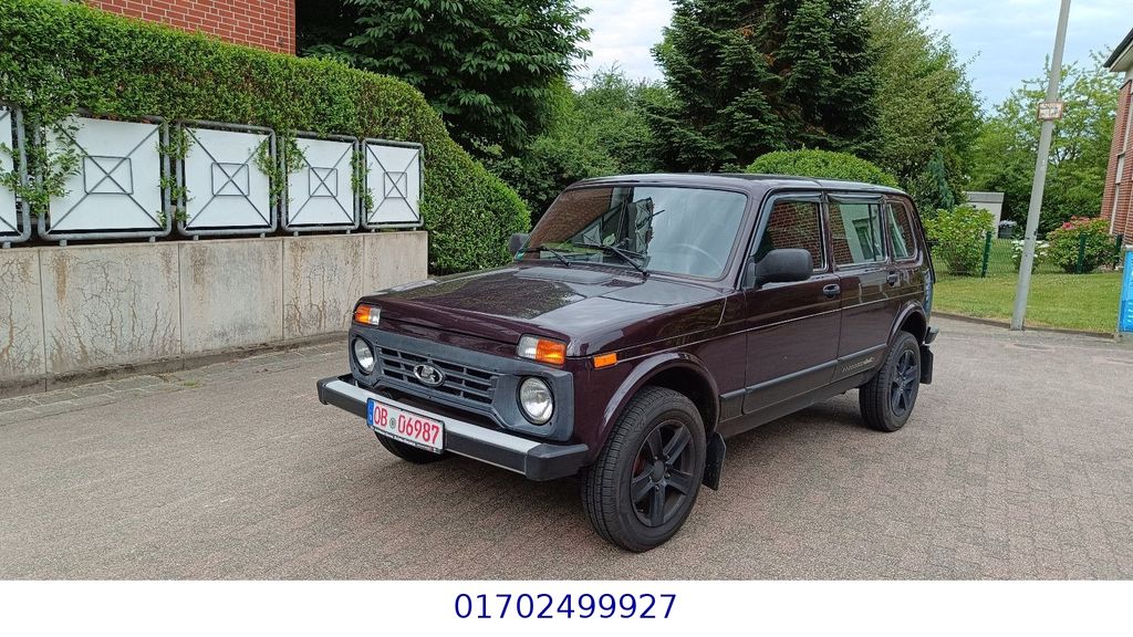 Lada Niva 106.000 km 7.999 &euro; Oberhausen 46145