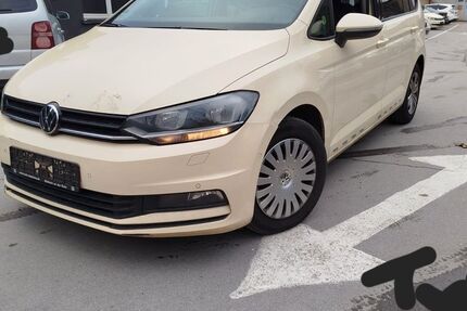 VW Touran 395.000 km 5.750 &euro; Essen 45327