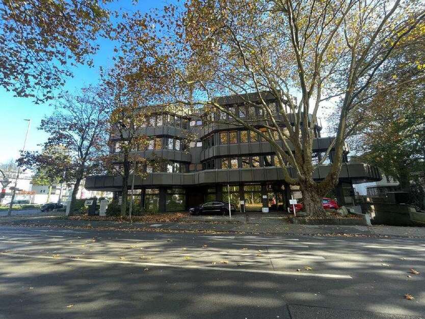 Büro in Dortmund 2.565 € 285 m²