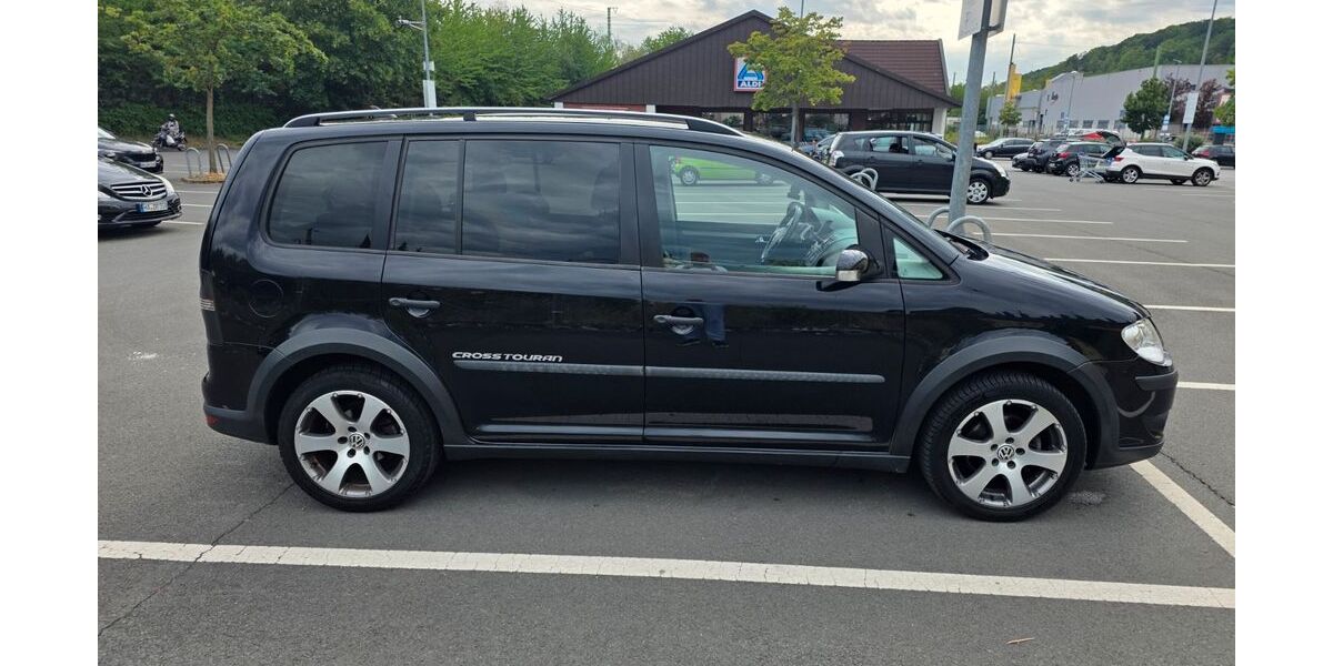 VW Touran 245.000 km 4.999 &euro; Hagen 58089