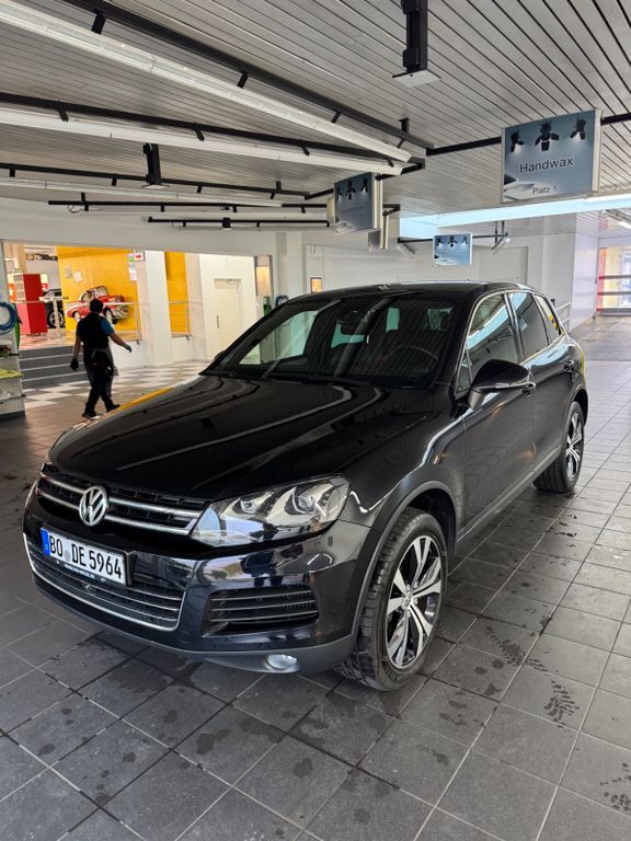 VW Touareg 122.000 km 19.999 € Essen 45277