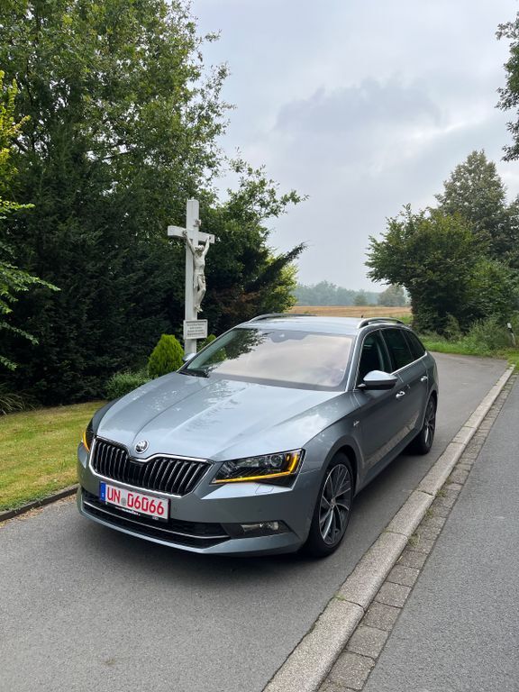 Skoda Superb 90.000 km 26.200 € Lünen 44534