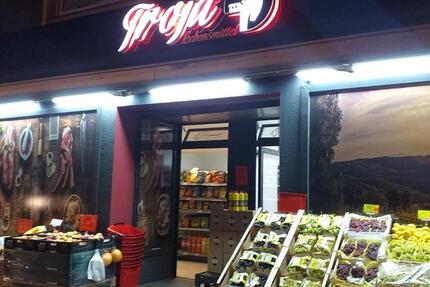 Obst & Gemüseladen mit Inventar zimmer