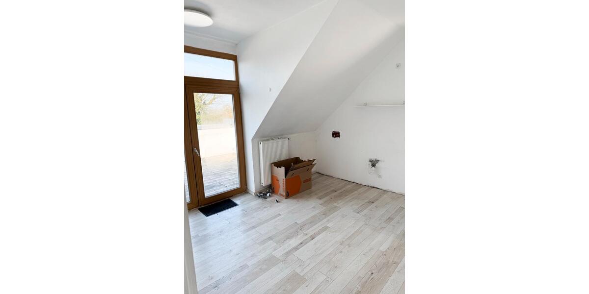 Dachgeschoßwohnung Recklinghausen König Ludwig - 3 Zimmer, 90 m&sup2;, 750&euro; | Angebot:25782639