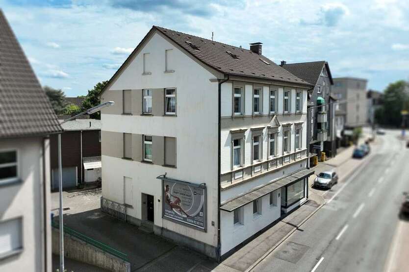 Haus zum Kaufen in Velbert 595.000 € 426.2 m²