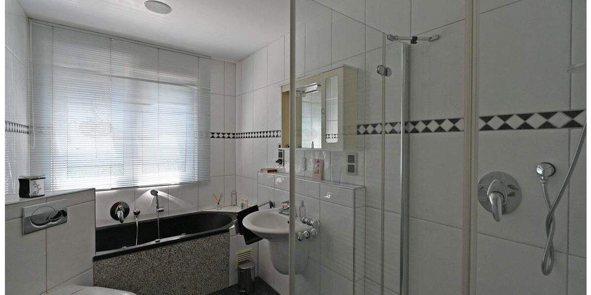 Etagenwohnung Essen Burgaltendorf - 5 Zimmer, 214 m&sup2;, 890.000&euro; | Angebot:25726328