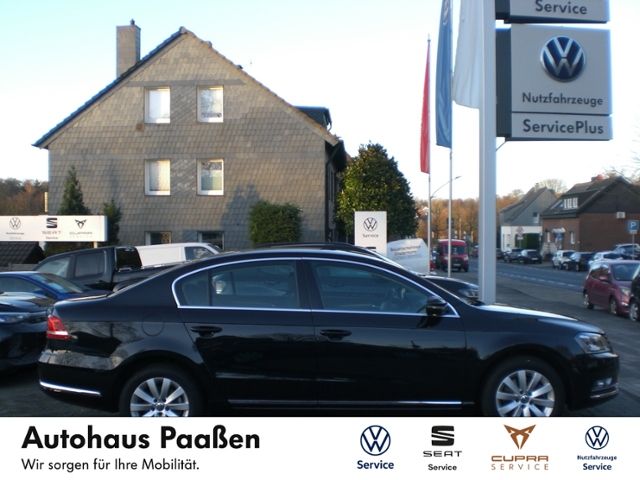 VW Passat 74.907 km 10.900 &euro; Oberhausen 46145