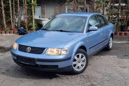 VW Passat 238.460 km 2.200 € Recklinghausen 45661
