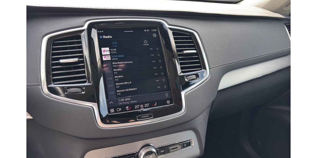 Volvo XC90 T8 Plus Bright Hybrid AWD Pano Leder H&K 85.879 km 35.600 &euro; Wuppertal 42327