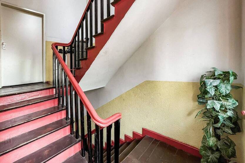 4 Familienhaus - modernisiert - voll vermietet