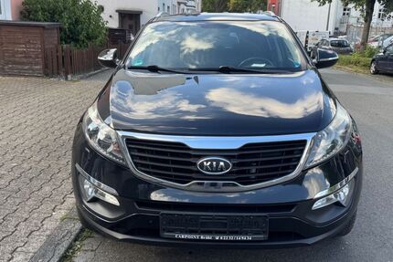 Kia Sportage 152.000 km 9.299 € Gelsenkirchen 45879