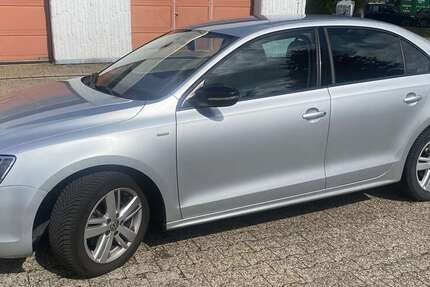 VW Jetta 121.000 km 7.300 € Lünen 44532