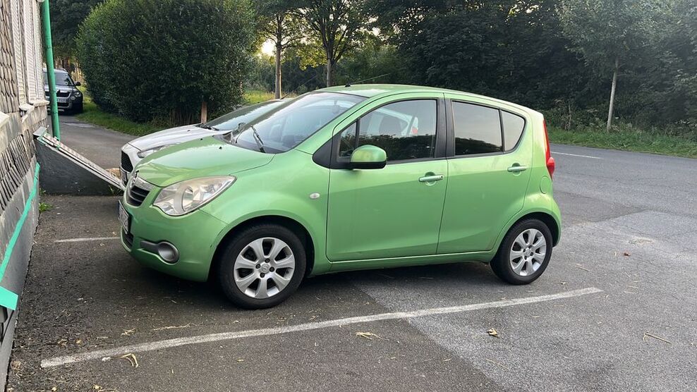 Opel Agila 122.000 km 2.850 € Wuppertal 42399