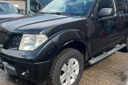 Nissan Pathfinder 238.000 km 4.900 € Bochum 44793