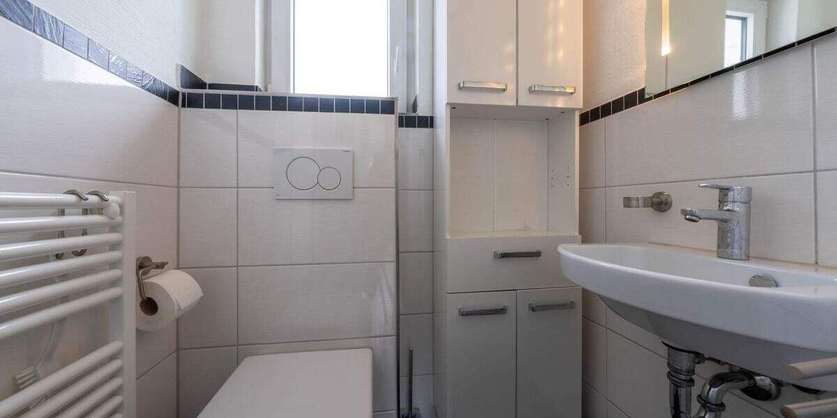 Renovierte Doppelhaushälfte mit Garten und Garage in zentrumsnaher Lage von Lünen 3 zimmer