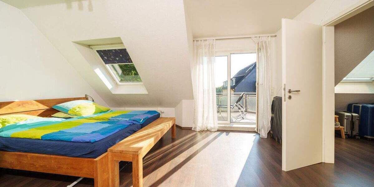 Etagenwohnung Bochum Dahlhausen - 8 Zimmer, 220 m&sup2;, 460.000&euro; | Angebot:25721357