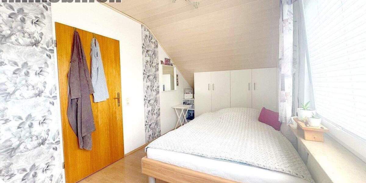 Etagenwohnung Holzwickede - 3 Zimmer, 179.000&euro; | Angebot:24269679