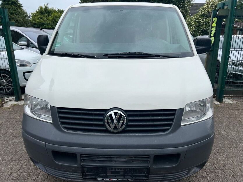 VW T5 Transporter 131.000 km 5.999 € Essen 45359