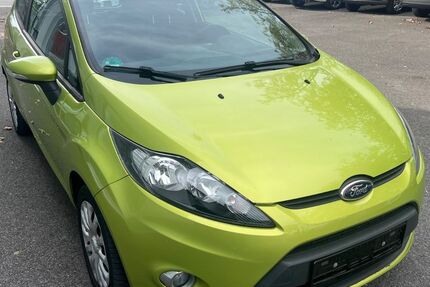 Ford Fiesta 70.000 km 4.499 € Recklinghausen 45663