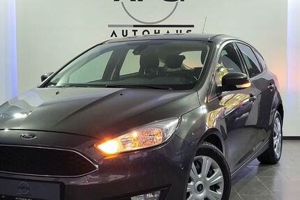 Ford Focus 98.487 km 8.895 € Wuppertal 42285