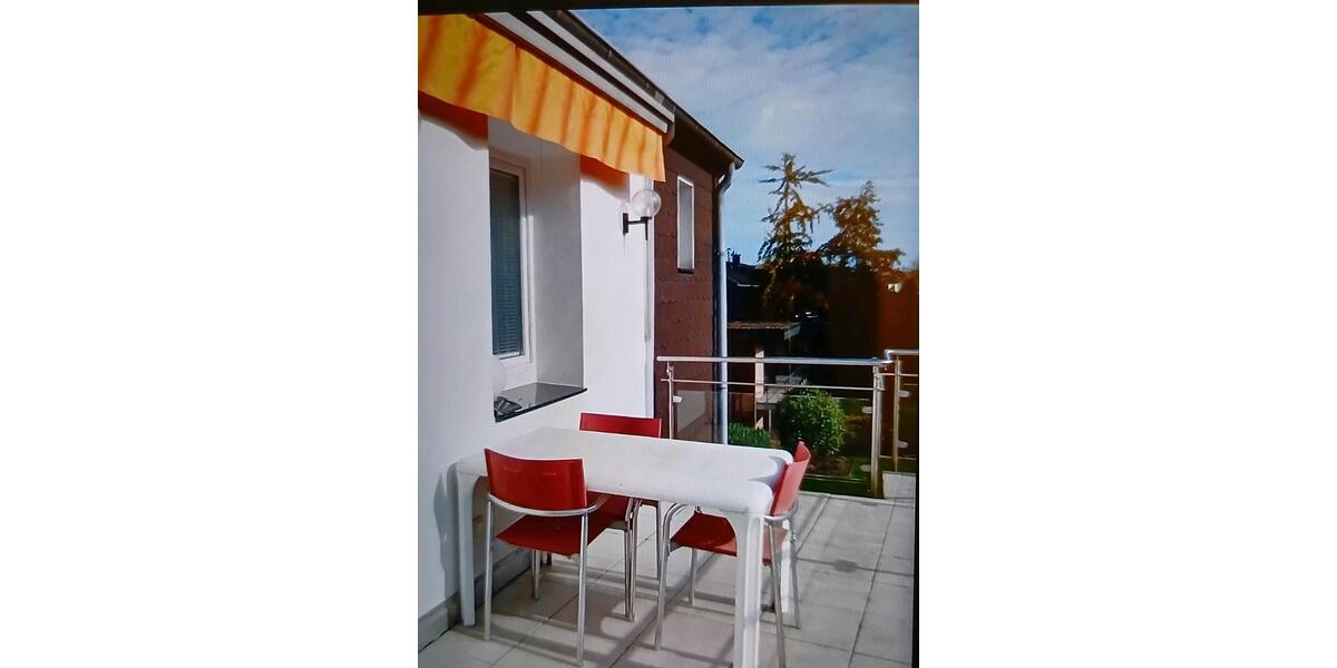 Doppelhaushälfte mit 7.400qm Grundstück in mülheim an der 12 zimmer