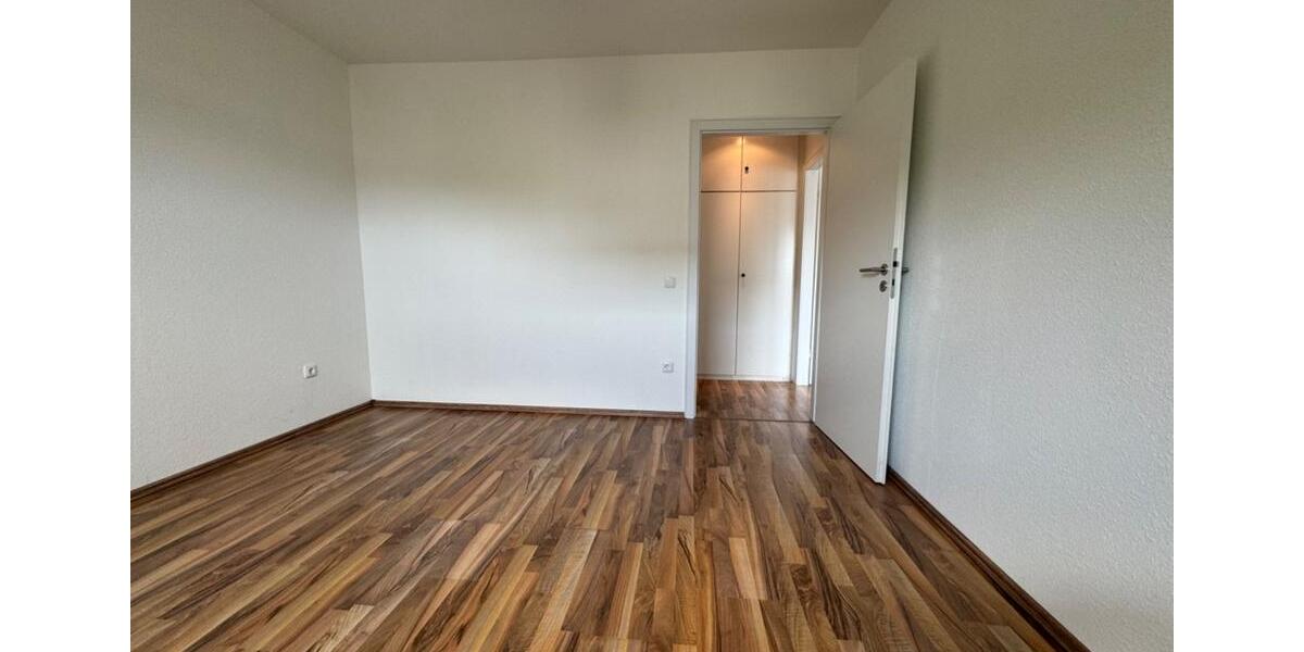 Etagenwohnung Bochum Höntrop - 3.5 Zimmer, 68 m&sup2;, 130.000&euro; | Angebot:26406442