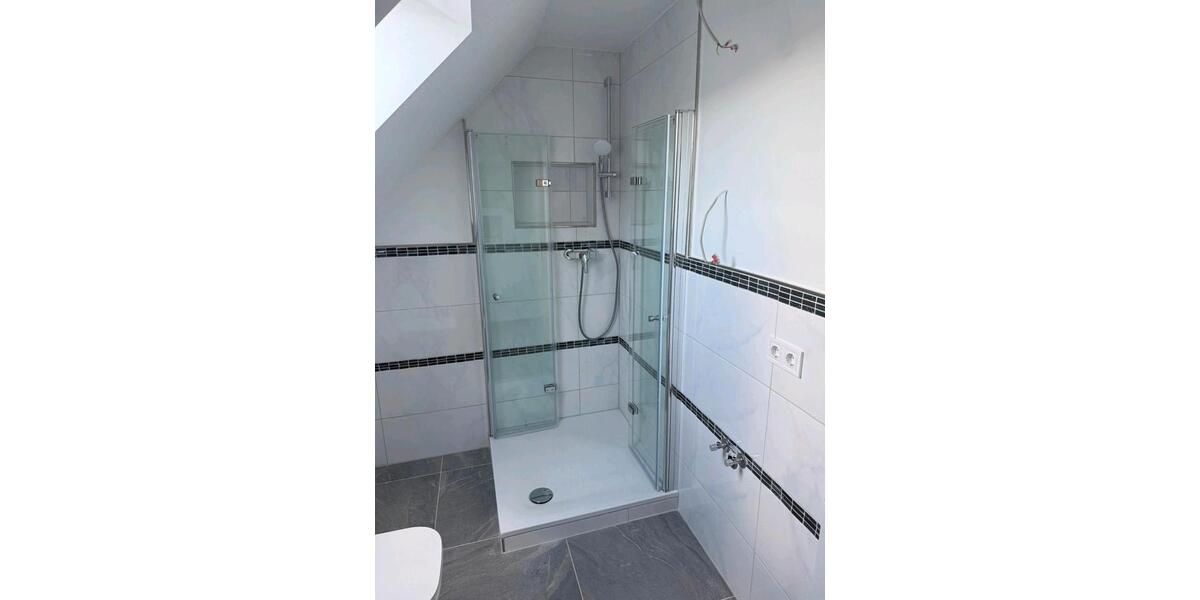 Dachgeschoßwohnung Hagen Hohenlimburg - 5 Zimmer, 85 m&sup2;, 750&euro; | Angebot:25087055