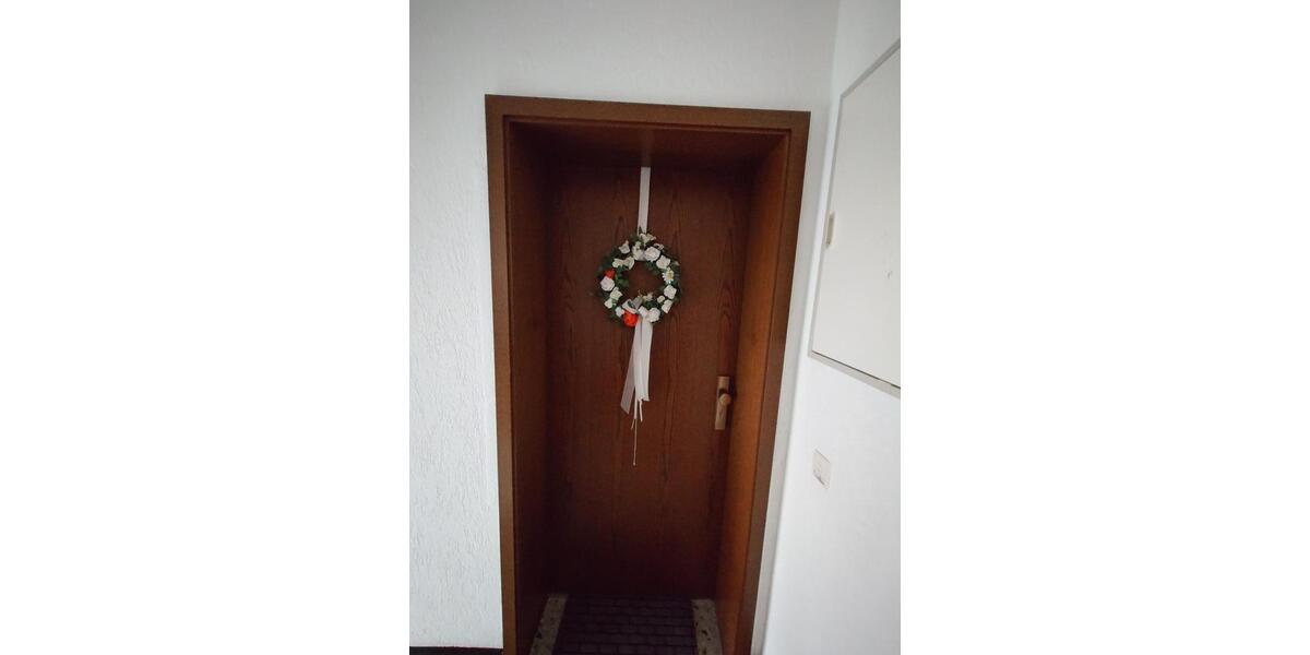 Lichtdurchflutete 2 Zimmerwohnung mit Einbauschrank in gepflegter Wohnlage 2 zimmer