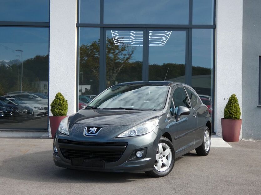Peugeot 207 95.000 km 2.950 € Bochum 44807