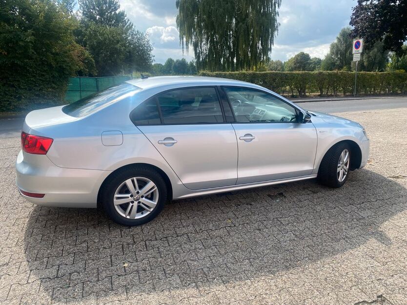 VW Jetta 121.000 km 6.500 € Lünen 44532