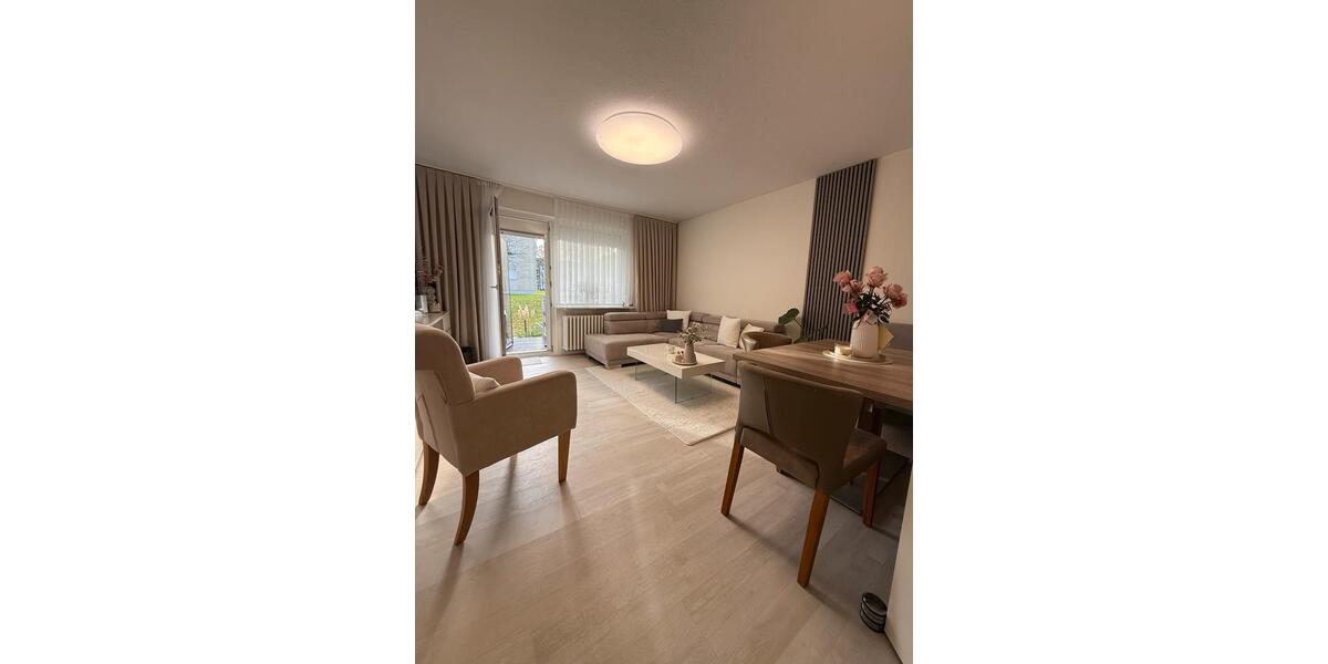 Modernisierte 3-Zimmer-Wohnung mit 2 Gartenflächen & hwt. Aust. 3 zimmer