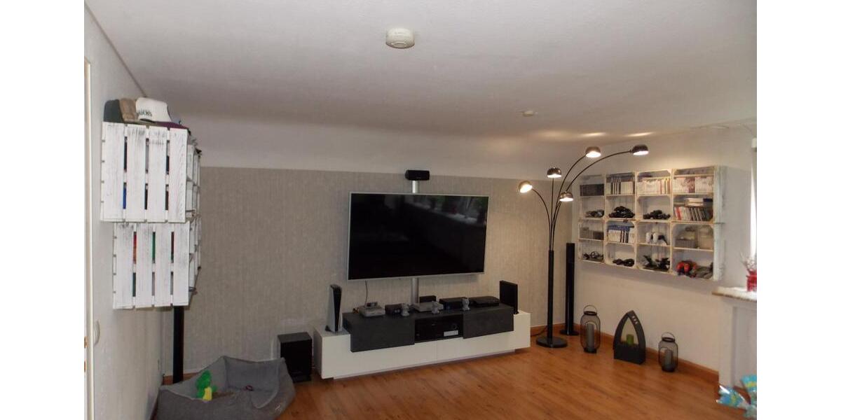 Dachgeschoßwohnung Gladbeck Brauck - 2.5 Zimmer, 64 m&sup2;, 380&euro; | Angebot:26604522