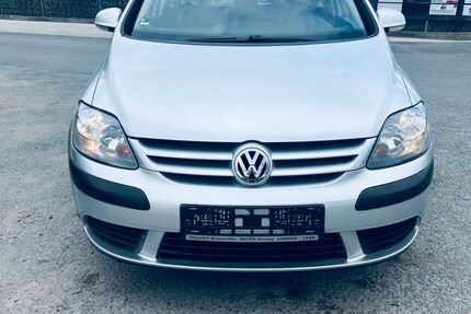 VW Golf 132.000 km 3.350 &euro; Gelsenkirchen 45884