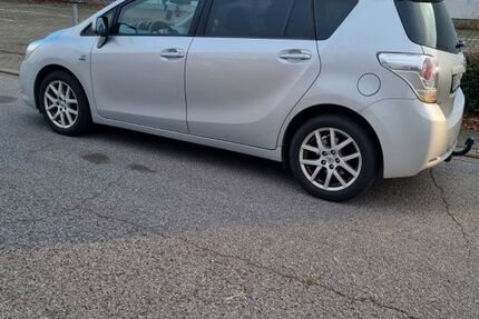 Toyota Verso 210.500 km 5.900 € Bergkamen 59192