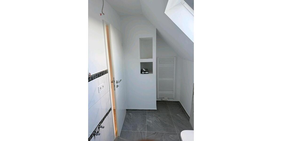 Dachgeschoßwohnung Hagen Hohenlimburg - 5 Zimmer, 85 m&sup2;, 750&euro; | Angebot:25087055