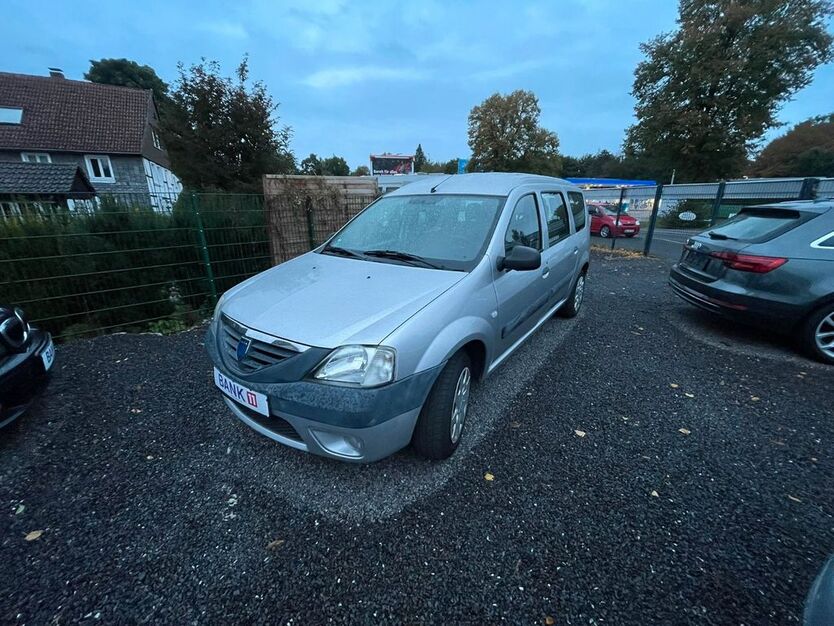 Dacia Logan 170.000 km 2.499 € Dortmund 44359