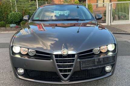 Alfa Romeo 159 115.000 km 13.981 € Witten 58454